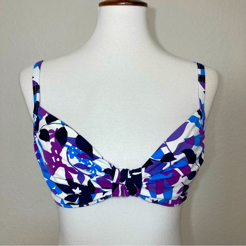 LANDS END Bikini Top Underwire Size 2